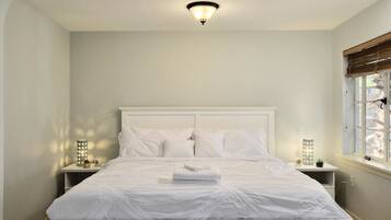 Apartment, 4 Bedrooms | 4 bedrooms