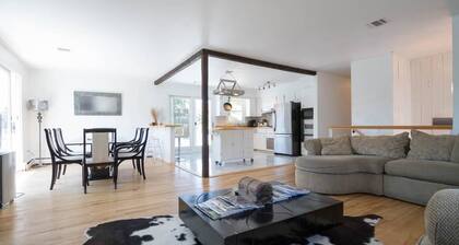 SH001 5 Bedroom Holiday home By Senstay