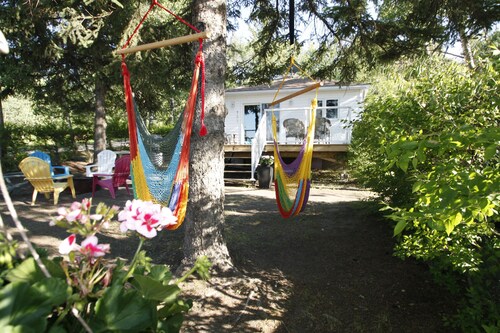 Lakefront Cottage in Manitou Beach