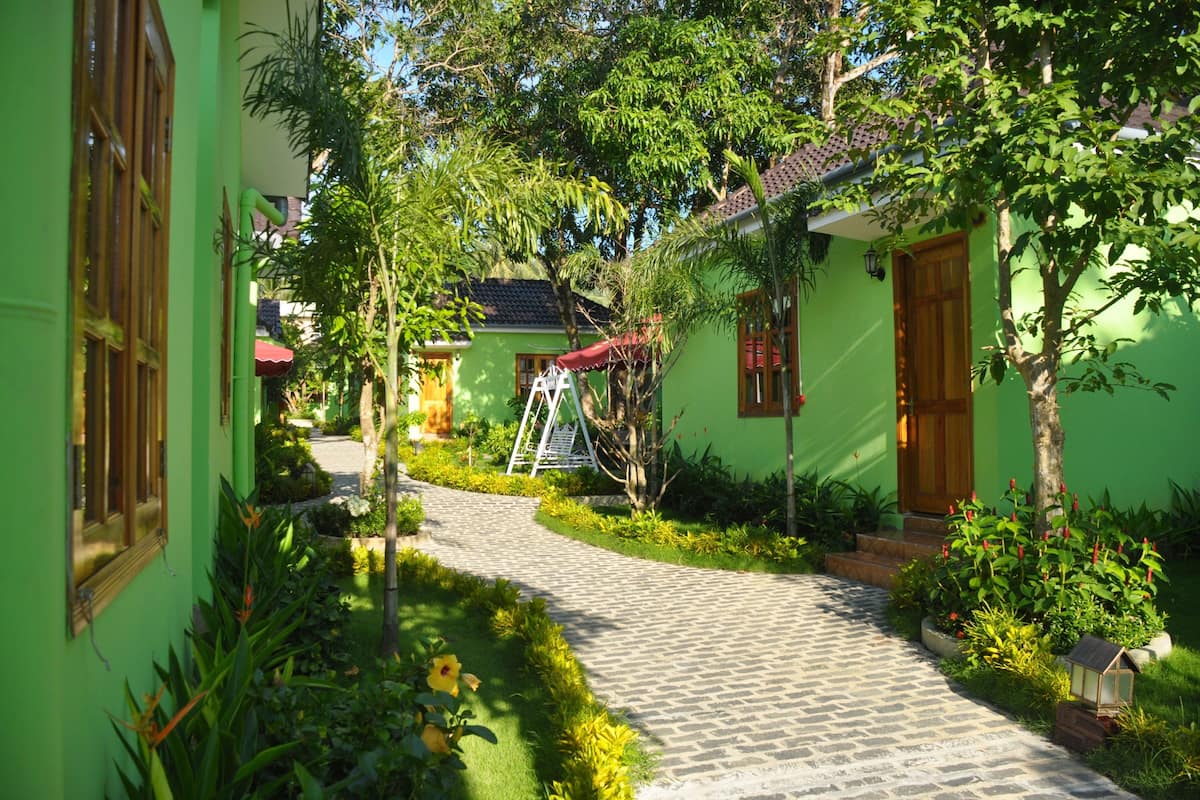 Standard Bungalow, Pool View | 1 bedroom, Egyptian cotton sheets, minibar, in-room safe