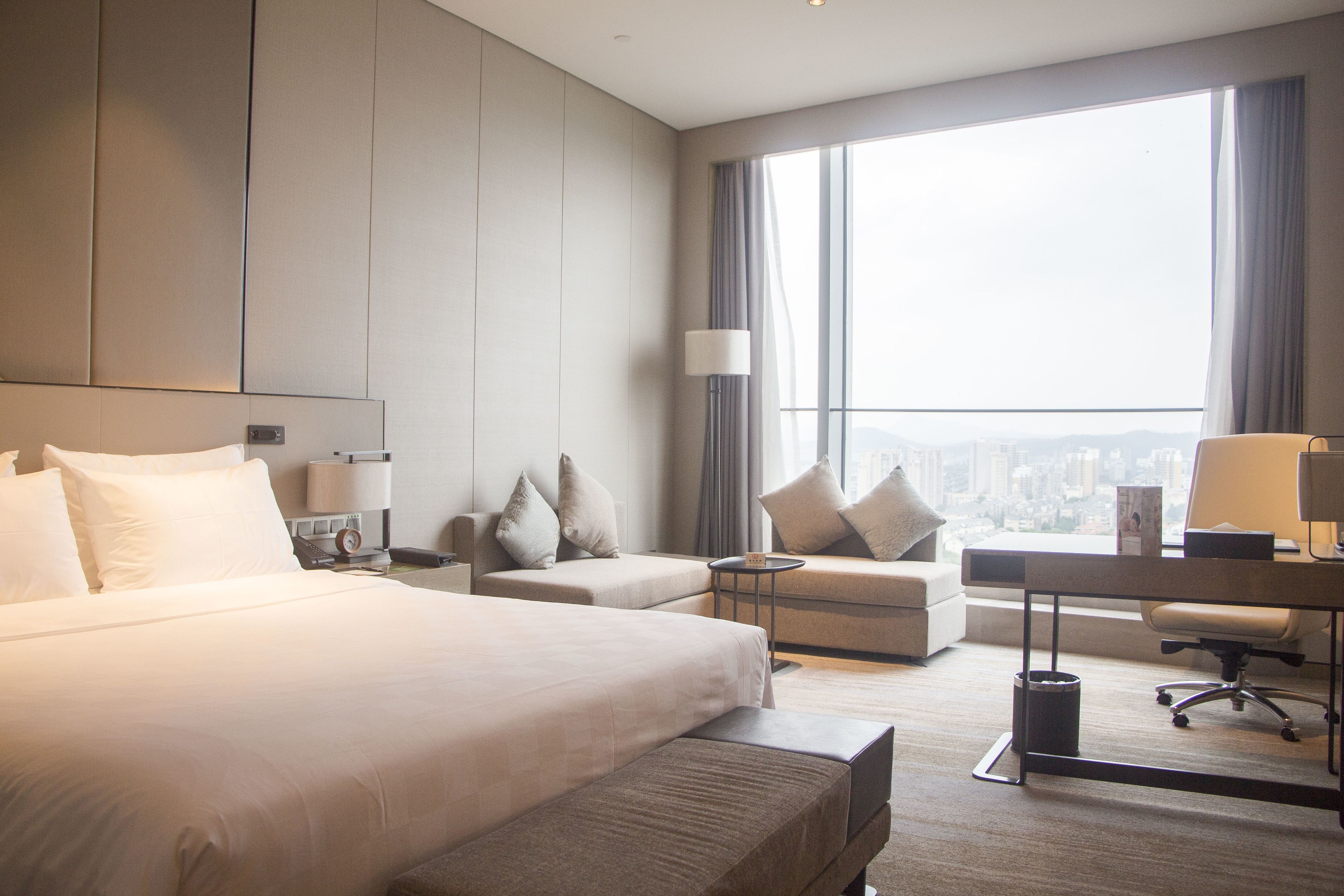 lake view deluxe king room | in-room safe, blackout curtains, free cots/infant beds, free wifi