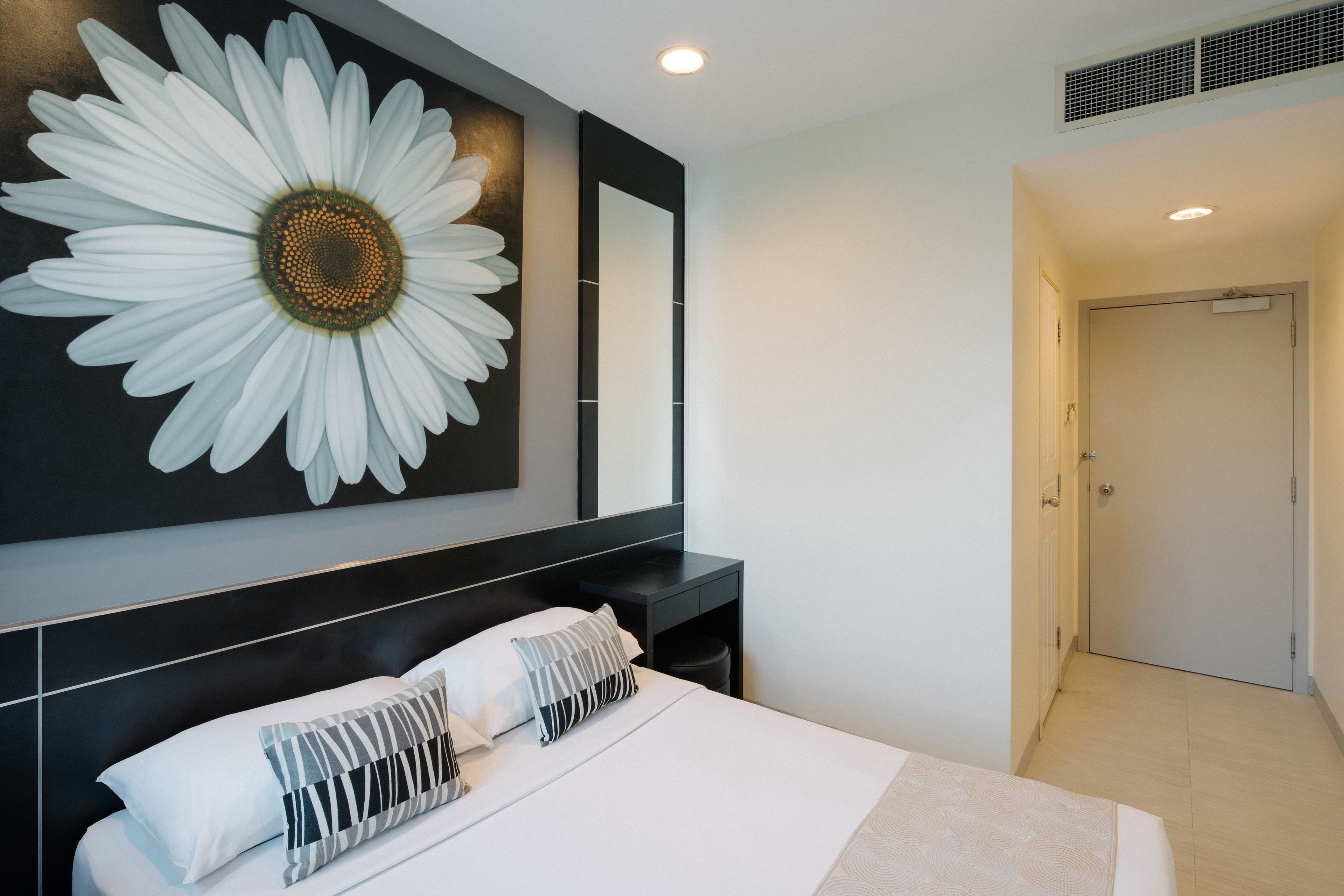 superior double room | desk, laptop workspace, free wifi, bed sheets