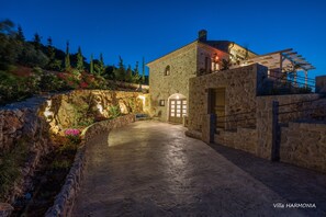 Blue Caves Villas | 4-bedroom Villa HARMONIA | Comodidades do quarto