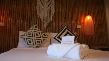 Sea View Bungalow | Premium bedding, minibar, in-room safe, desk