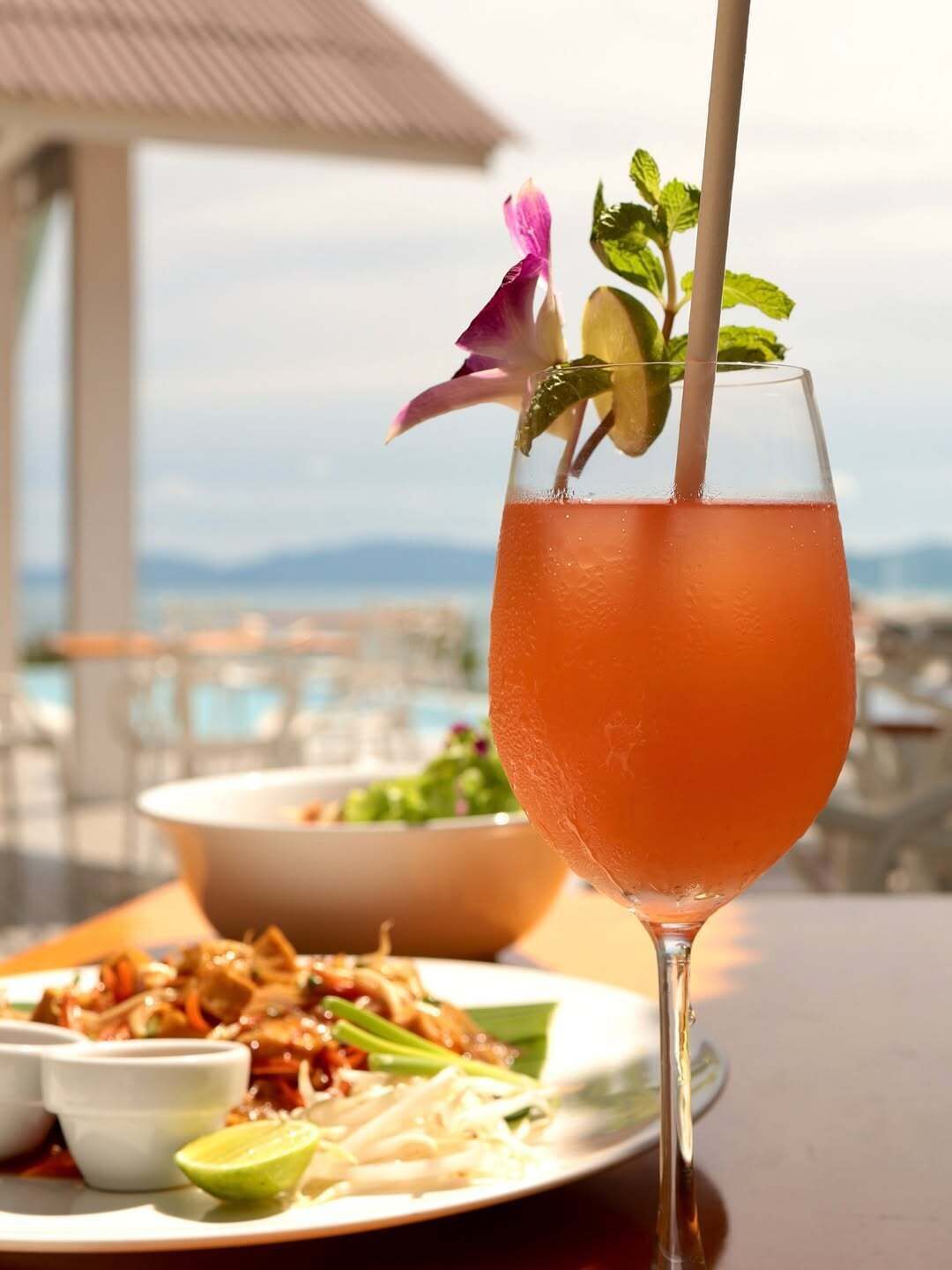 Café da manhã, almoço e jantar