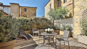 Comfort Apartment, 1 Bedroom, Terrace (2 Pers Richelieu) | Terrace/patio