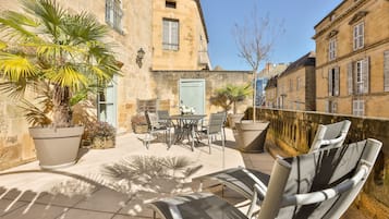 Apartamento família, 2 quartos, terraço (3 Pers Montaigne) | Terraço/pátio