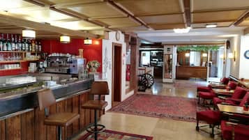 Coin salon dans le hall