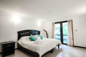 Departamento, 5 habitaciones | 5 habitaciones, tabla de planchar con plancha y cuna de viaje 