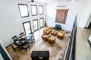 Apartment, 5 Bedrooms | 5 bedrooms, iron/ironing board, travel crib, bed sheets
