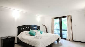 Villa, 6 Bedrooms | 7 bedrooms, bed sheets