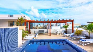 Villa, 6 Bedrooms | Outdoor pool