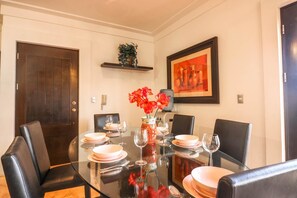Villa, 6 habitaciones | Servicio a la habitación