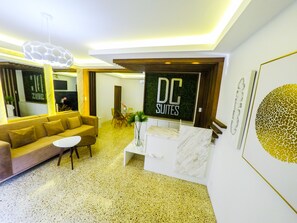 Lobby - DC Suites Aeropuerto (Guayaquil)