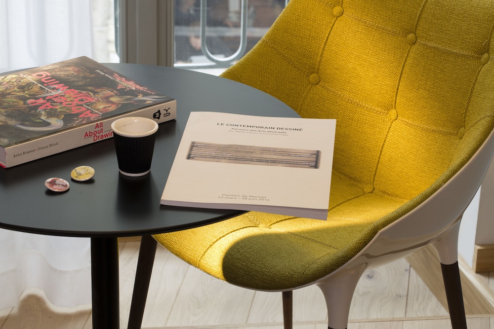 Drawing Hotel by null