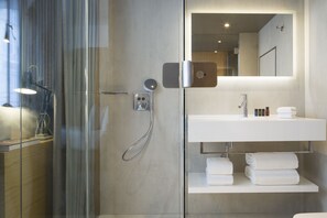 The One | Bathroom - Drawing Hôtel (Paris)