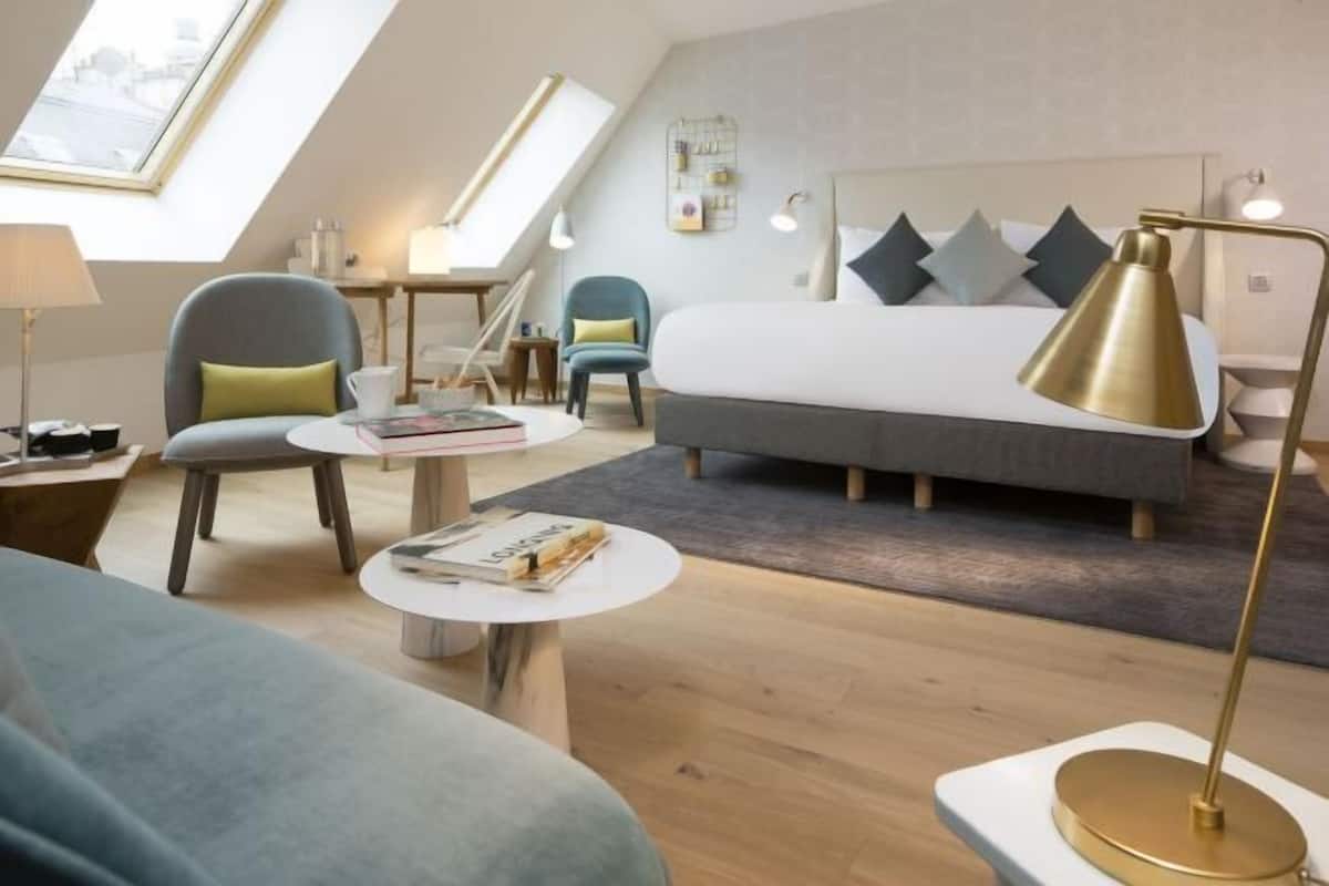 Coffres-forts dans les chambres, bureau, chambres insonorisées