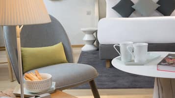 Suite junior | Caja fuerte, escritorio, sistema de insonorización