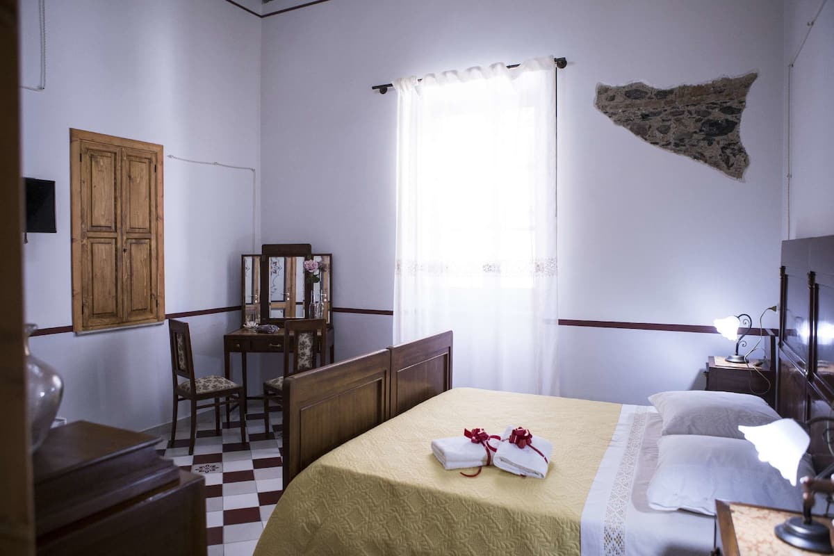Classic Double Room | Premium bedding, minibar, in-room safe, desk
