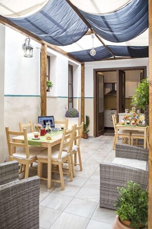 Petit déjeuner continental compris tous les jours