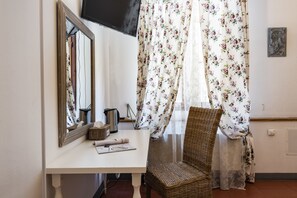 Standard Double or Twin Room | Down comforters, in-room safe, desk, soundproofing