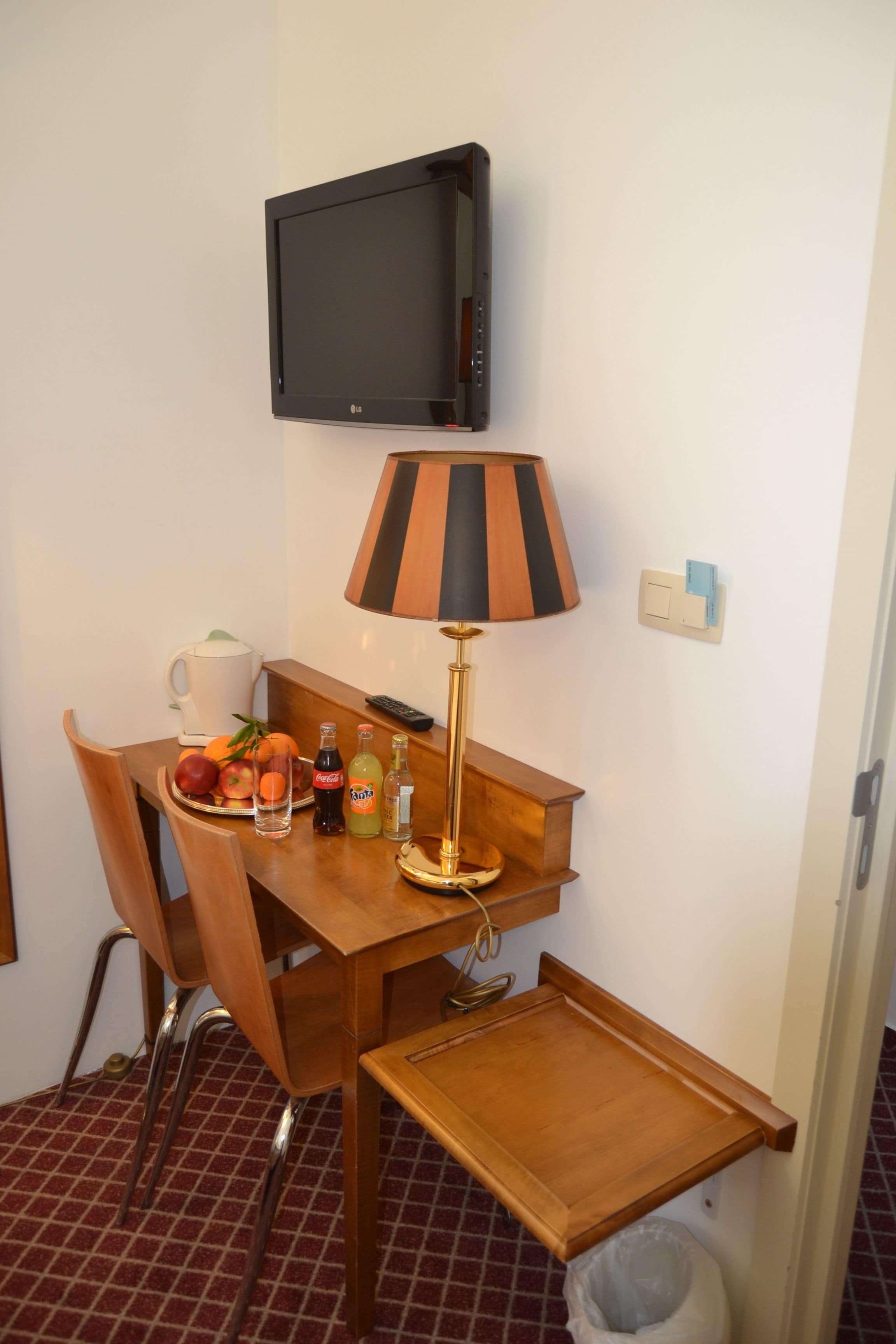 standard room | room amenity