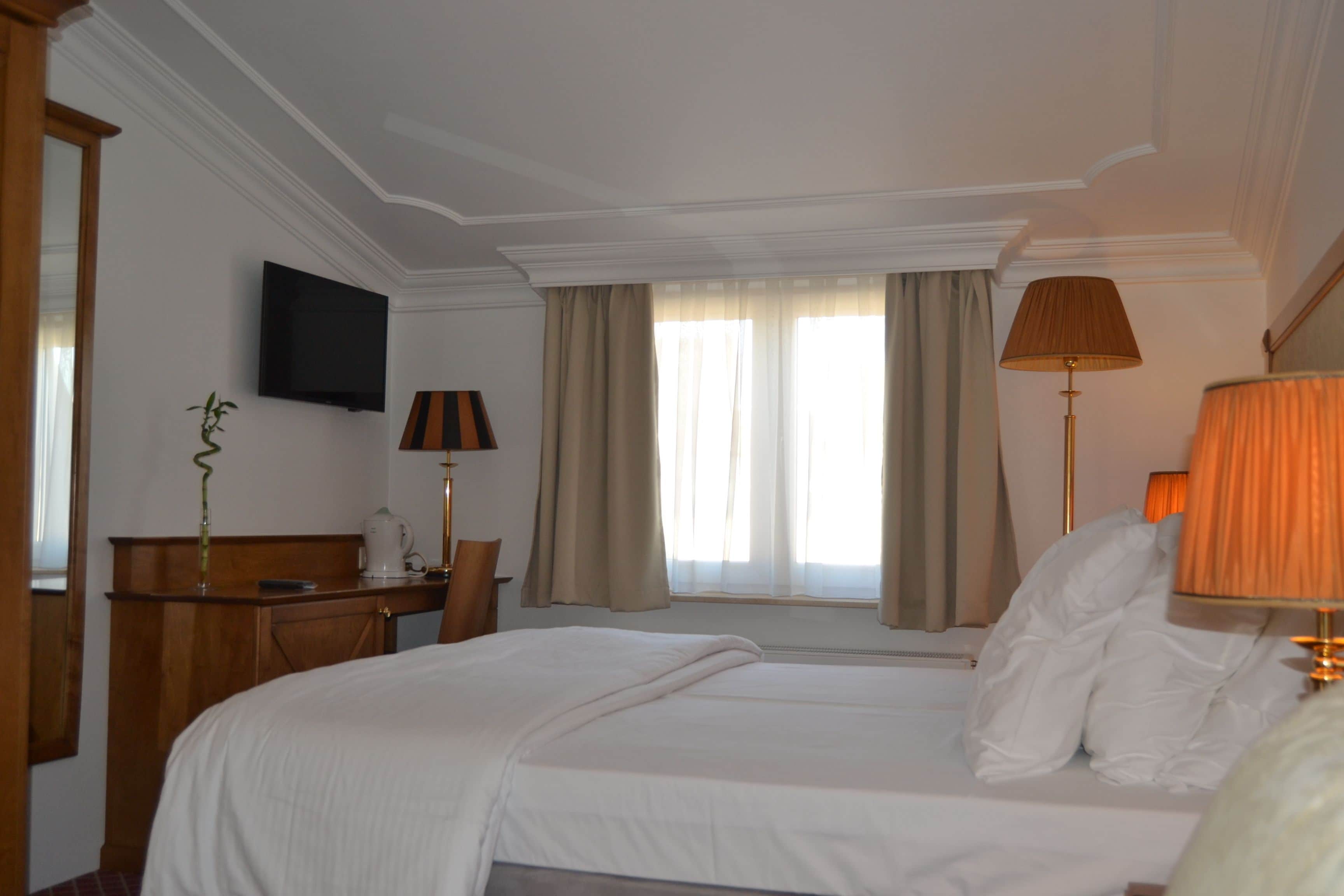 Superior Room | Minibar, in-room safe, desk, free cots/infant beds