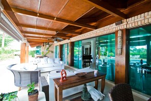 Villa, 5 Bedrooms | Terrace/patio