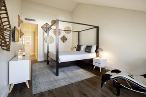 Premium bedding, in-room safe, individually furnished - Chiado Mercy - Lisbon Best Apartments (Lisbon)