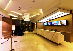 Reception - Best Western Plus Pearl Creek (Dubai)