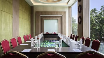 Toplantı salonu/imkânları