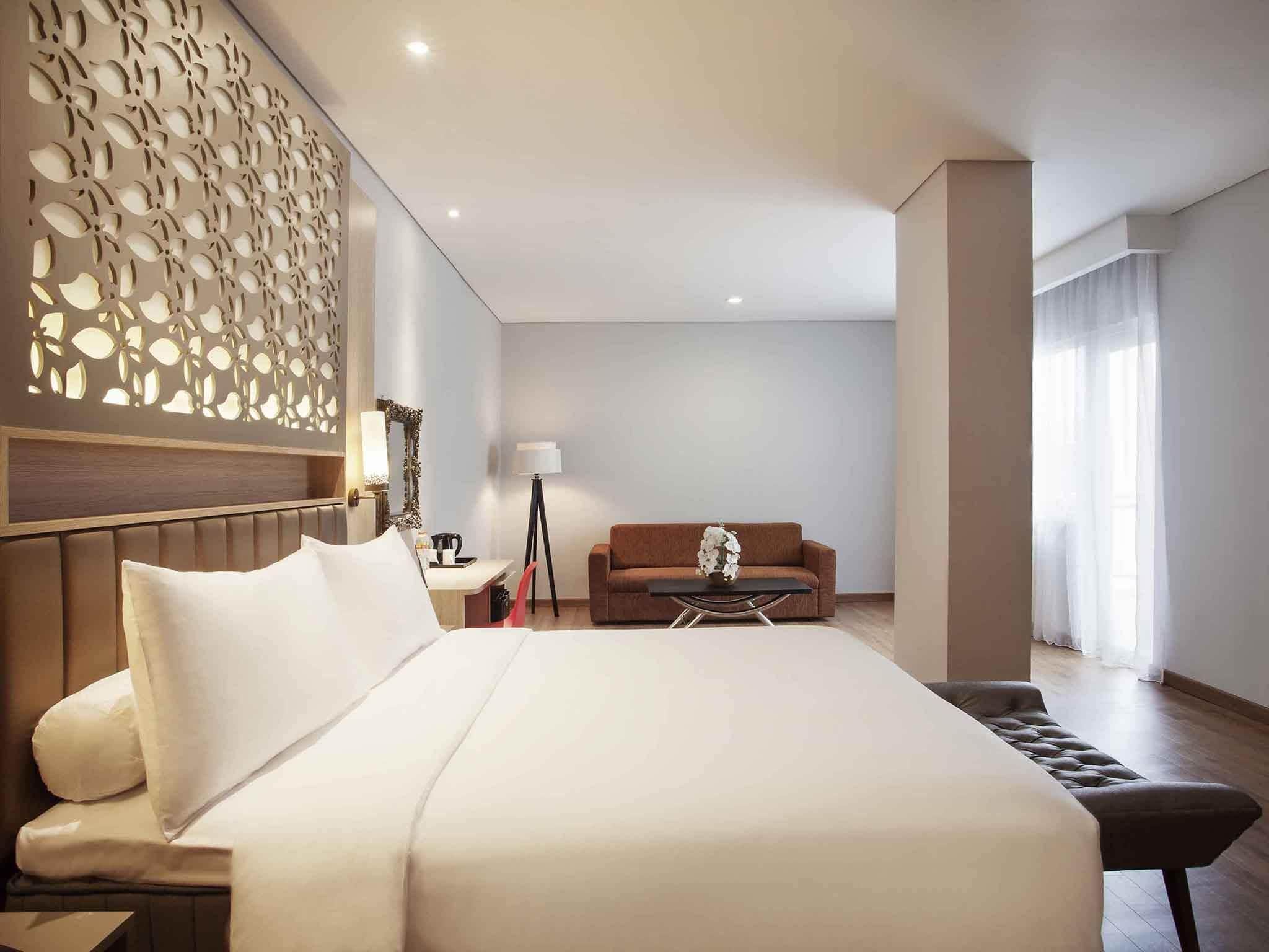 Suite estándar, 1 cama doble | Minibar, caja fuerte, escritorio y sistema de insonorización