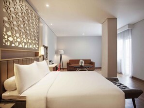 Standard Suite, 1 Double Bed | Minibar, in-room safe, desk, soundproofing - Ibis Styles Cikarang (Cikarang)