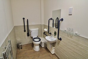 Chambre double (Accessible) | Salle de bain