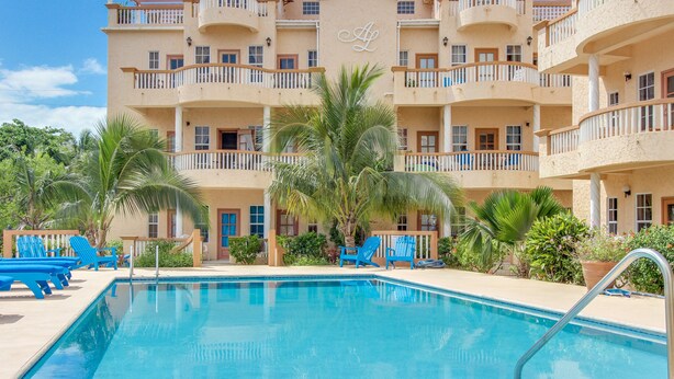 Outdoor pool - Ambergris Lake Villas Shark Retreat Villa A6 (San Pedro)