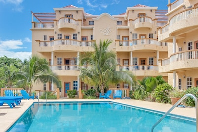 Ambergris Lake Villas Shark Retreat Villa A6