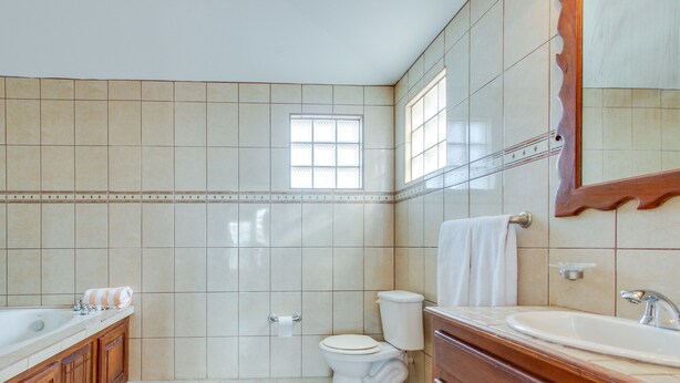 Deluxe Villa, 3 Bedrooms, Non Smoking, Lake View | Bathroom | Shower, free toiletries, hair dryer, towels - Ambergris Lake Villas Shark Retreat Villa A6 (San Pedro)