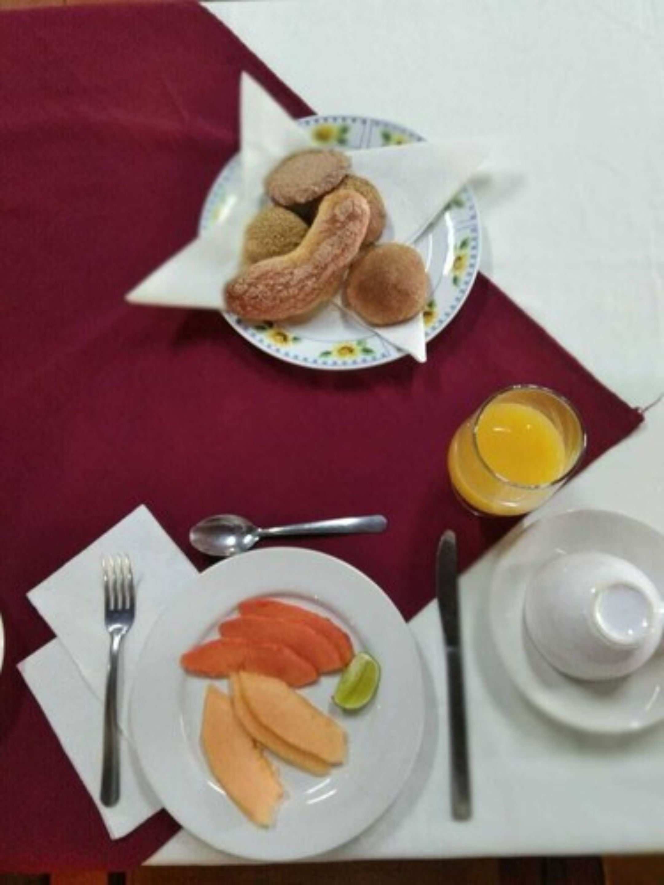 daily cooked-to-order breakfast (mxn 80.00 per person)
