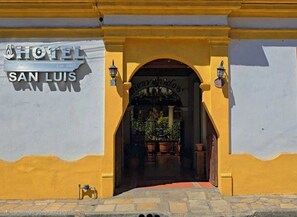 Entrada de la propiedad