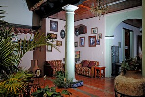 Lobby - Hotel San Luis (San Cristóbal de las Casas)