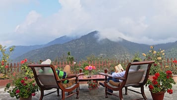 Vista a la montaña