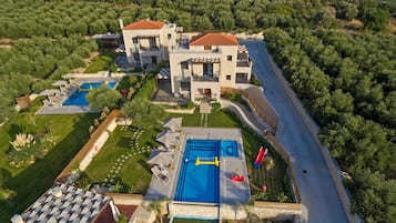 Villa, 3 Bedrooms, Private Pool (Elanthi) | 3 bedrooms, in-room safe, iron/ironing board, free cribs/infant beds