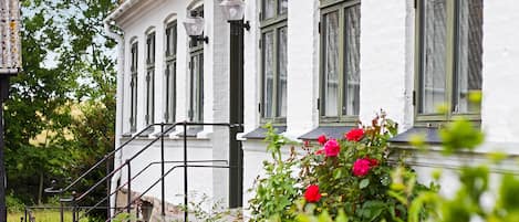 Entrada de la propiedad