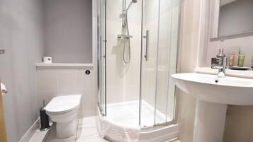 1 bedroom, individually decorated, individually furnished