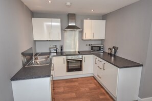 1 bedroom, individually decorated, individually furnished - Dream Apartments - The Obel Building (Belfast)