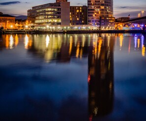 Exterior - Dream Apartments - The Obel Building (Belfast)
