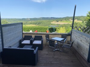 Chambre Triple Confort Terrasse Climatisée