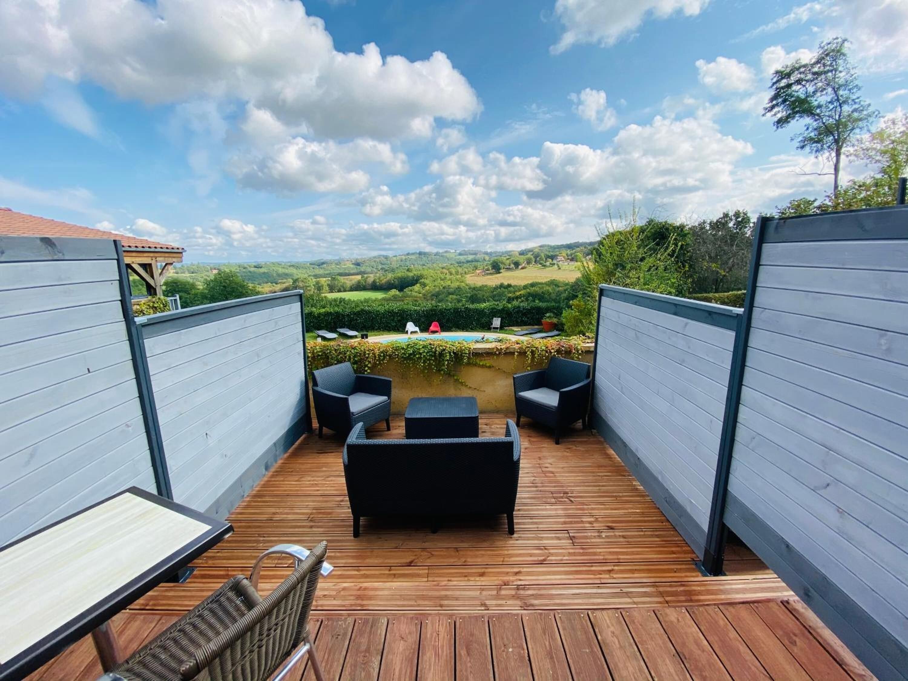 chambre double charme terrasse climatisée | balcony