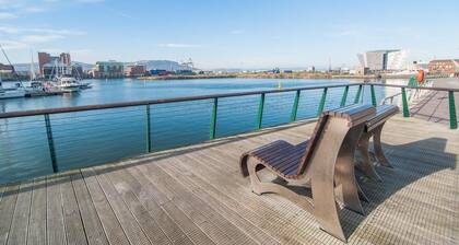 Dream Apartments - Titanic Arc