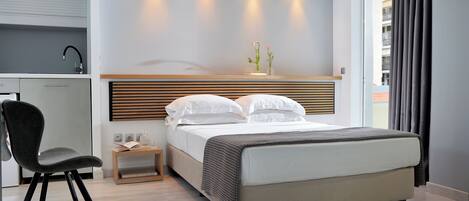 Suite Studio Junior, 1 grand lit, terrasse, vue montagne